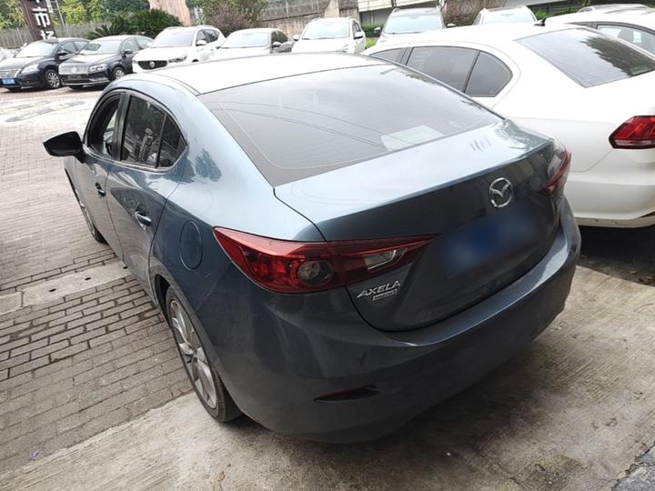 3 Axela 2016 Sedan 2.0L AT Sport photo 4
