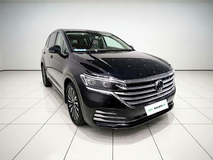 Viloran 2024 380TSI Premium photo 3
