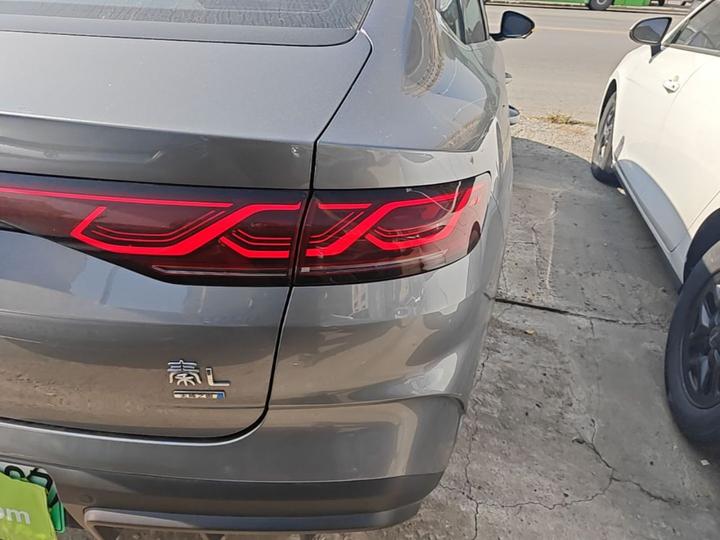 Qin L 2025 DM-i ADAS 80KM Leading photo 7