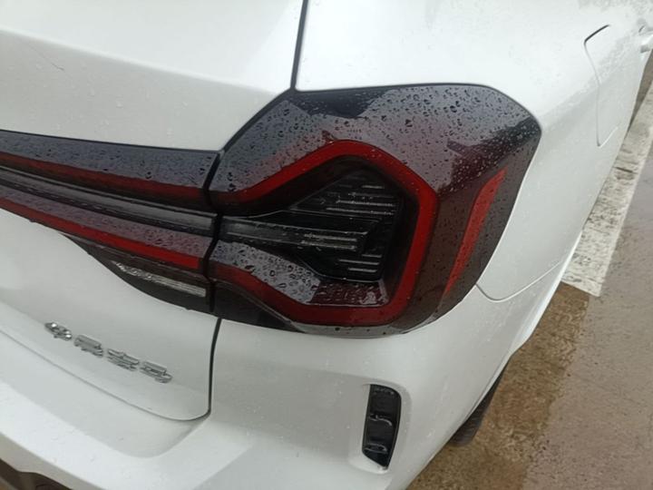 iX3 2021 Facelift Leading photo 7