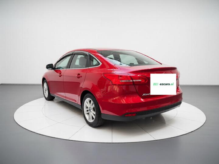 Focus 2015 Sedan 1.6L AT photo 4