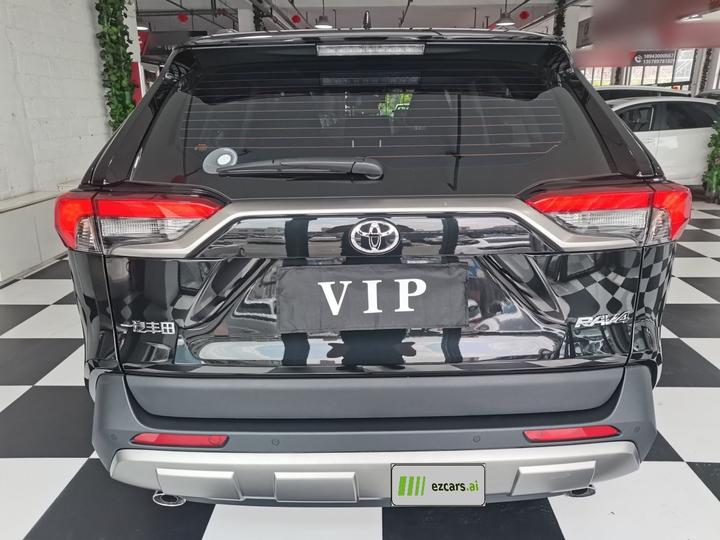 RAV4 2024 2.0L CVT RWD Plus photo 5