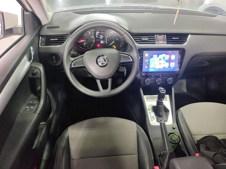 Octavia 2017 1.6L AT photo 7