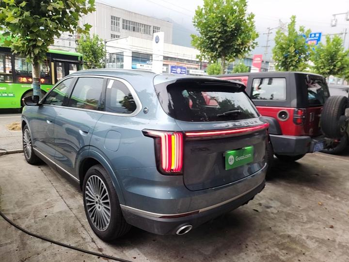 X70L 2026 2.0TD AT Flagship 7-Seater photo 4