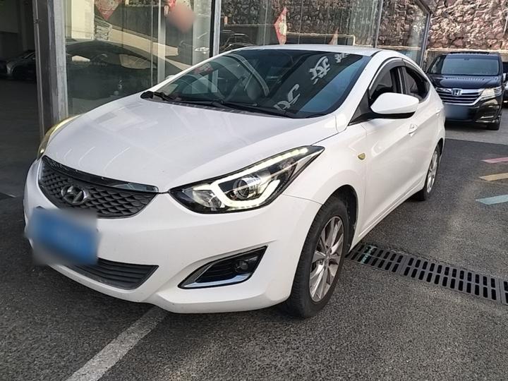 Elantra 2016 1.6L AT Smart