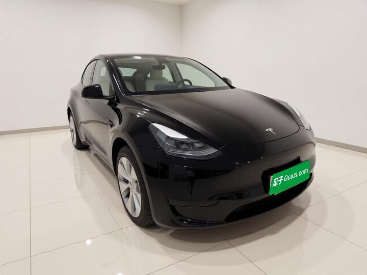 Model Y 2022 Facelift RWD photo 3