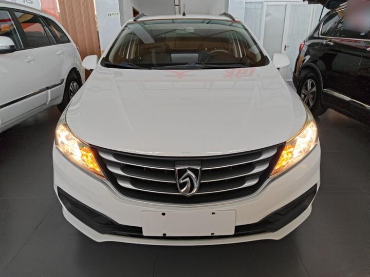 310 2016 1.2L MT Comfort photo 2