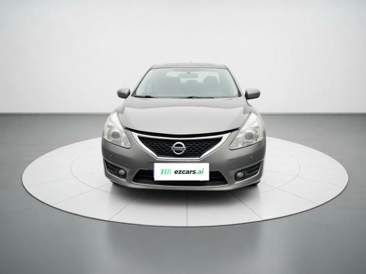 Tiida 2011 1.6L CVT Smart photo 2