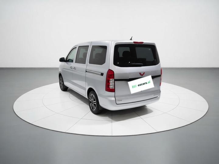 Wuling Hongguang V 2022 1.5L LAR photo 4