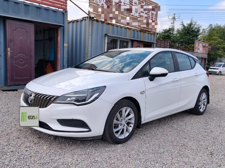 Verano 2016 Hatchback 15S AT Leading