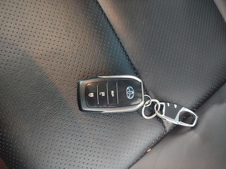 Corolla Hybrid E+ 2019 1.8L E-CVT Leading photo 8