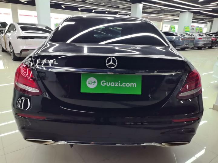 E-Class 2020 E 300 L Sport Luxury photo 5