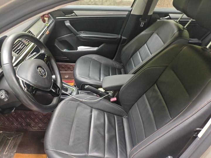 Bora 2016 1.6L AT Comfort photo 7