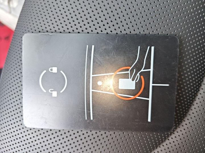Model Y 2025 RWD photo 8