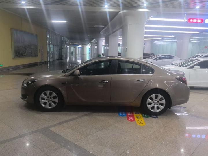 Regal 2015 1.6T Elite Tech photo 4