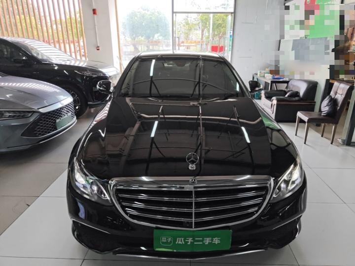 E-Class EV 2020 E 300 e L photo 2