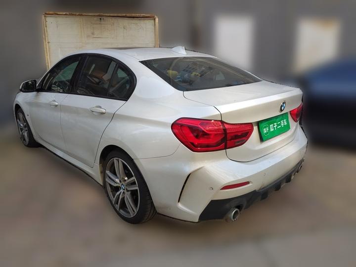 1 Series 2019 120i M Sport Package photo 4
