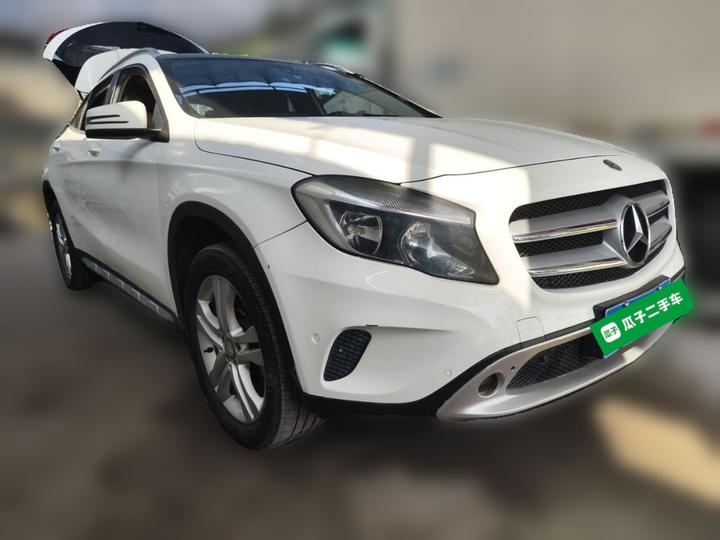 GLA 2016 GLA 200 Dynamic photo 3