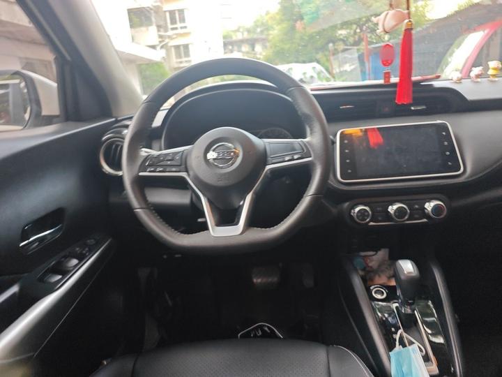 2020 1.5L XV CVT Connected Luxury photo 8