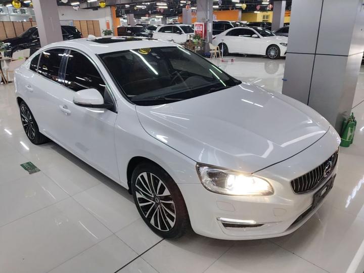 S60 2019 S60L T5 photo 3