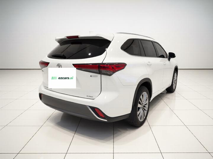 Highlander 2024 2.5L Smart Hybrid AWD Premium 7-Seater photo 6