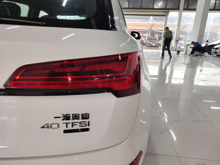 Q5L 2024 40 TFSI Luxury Dynamic photo 7