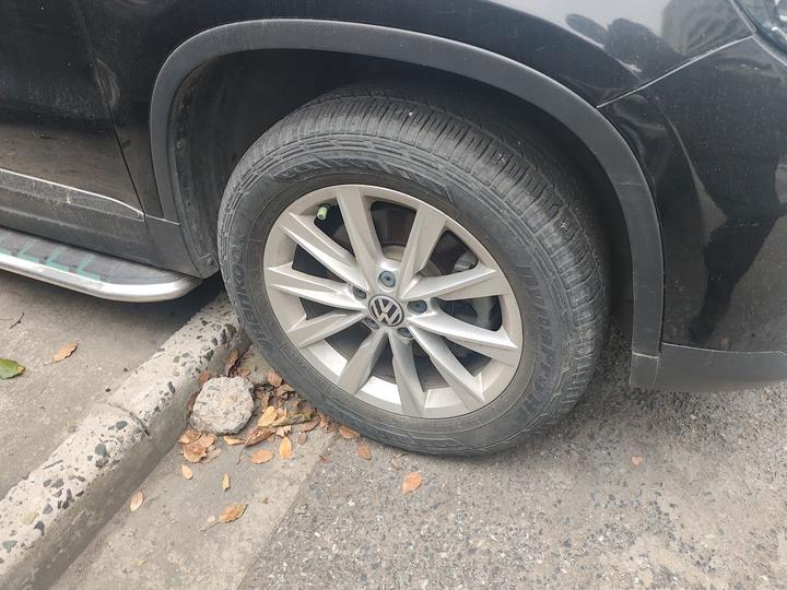Tiguan 2016 300TSI AT AWD photo 8
