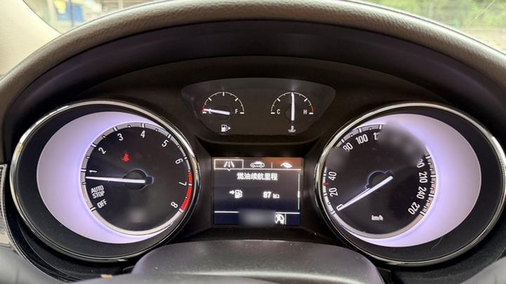 Verano 2015 Sedan 15S MT Progressive photo 7