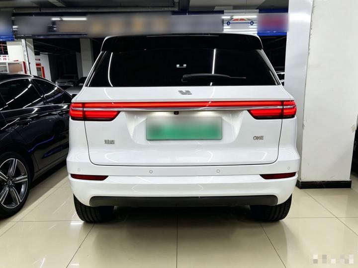 Li Auto ONE 2021 EREV 6-Seater photo 3