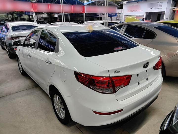 K2 2015 Sedan 1.4L MT GLS photo 4