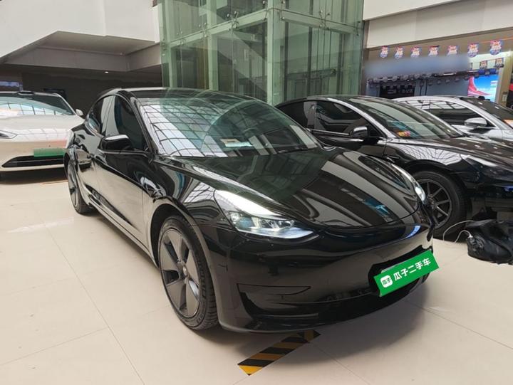 Model 3 2022 RWD photo 3