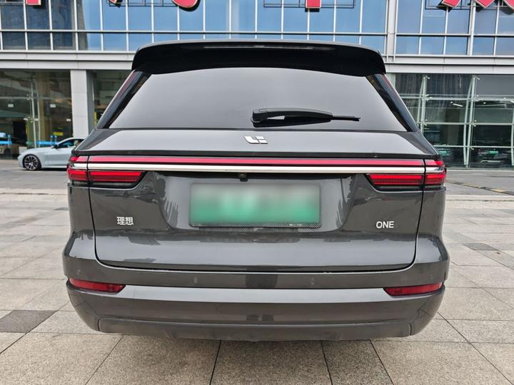 Li Auto ONE 2021 EREV 6-Seater photo 3