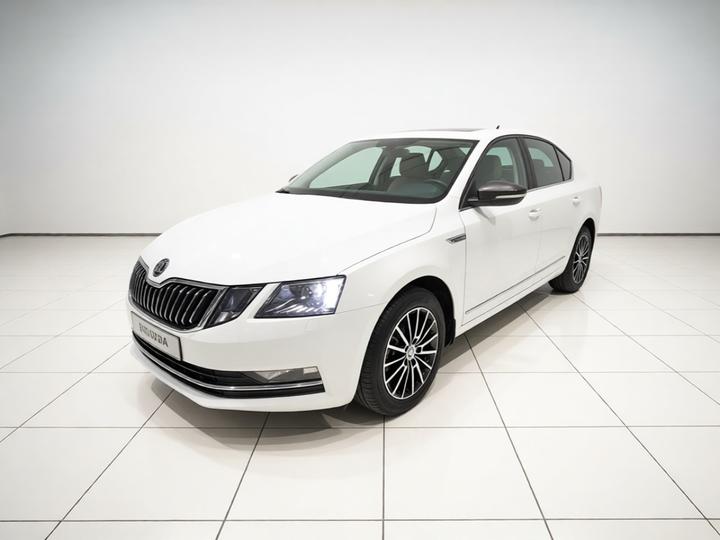 Octavia 2018 1.6L AT Luxury