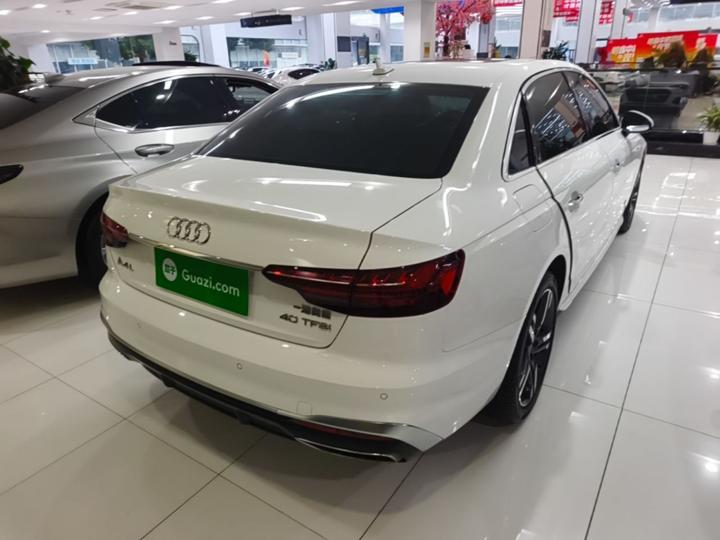 A4L 2022 40 TFSI Luxury Dynamic photo 4