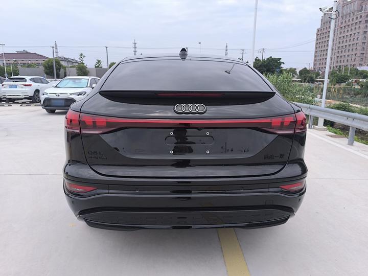 Q6L Sportback e-tron 2026 Extended Range photo 3