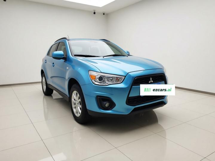 ASX 2013 2.0L CVT RWD Elite photo 3