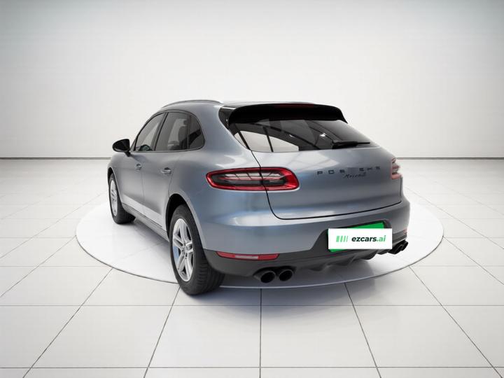 2014 Macan 2.0T photo 4