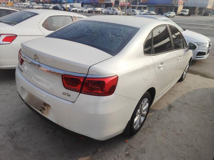 C4 2016 1.6L MT Comfort photo 4