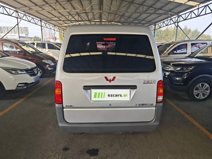 Wuling Zhiguang 2023 1.5L 5/7-Seater photo 5