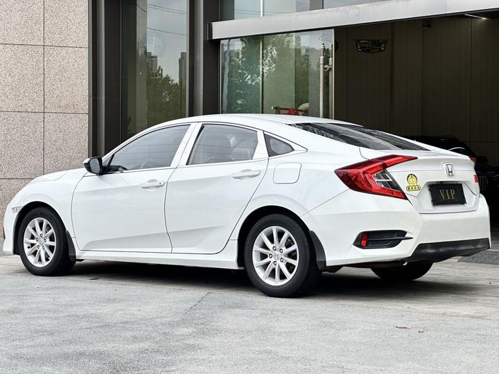 Civic 2016 180TURBO CVT Comfort photo 4