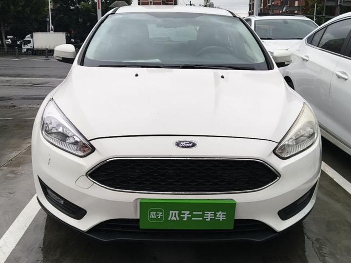 Focus 2015 Hatchback 1.6L AT Comfort photo 2