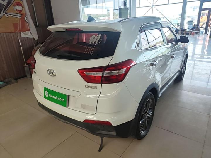 ix25 2015 1.6L AT RWD Smart GLS photo 5