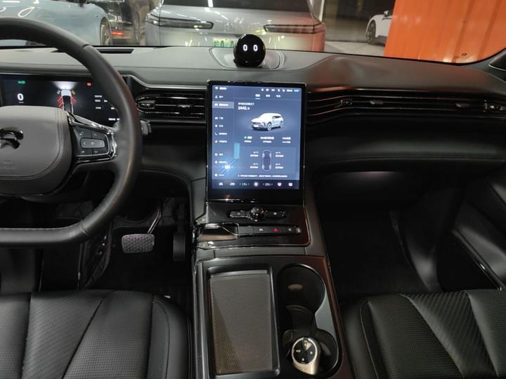 ES8 2020 580KM 6-Seater photo 4
