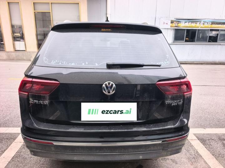 Tiguan L 2017 380TSI AT AWD Luxury photo 5
