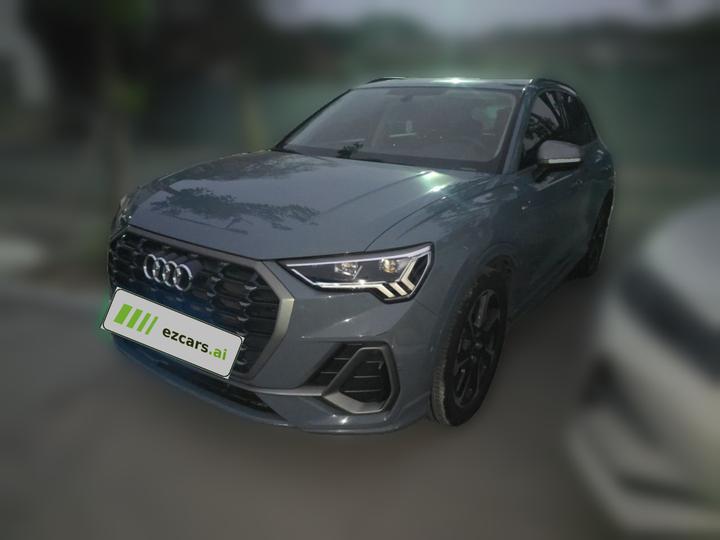 Q3 2022 40 TFSI RS