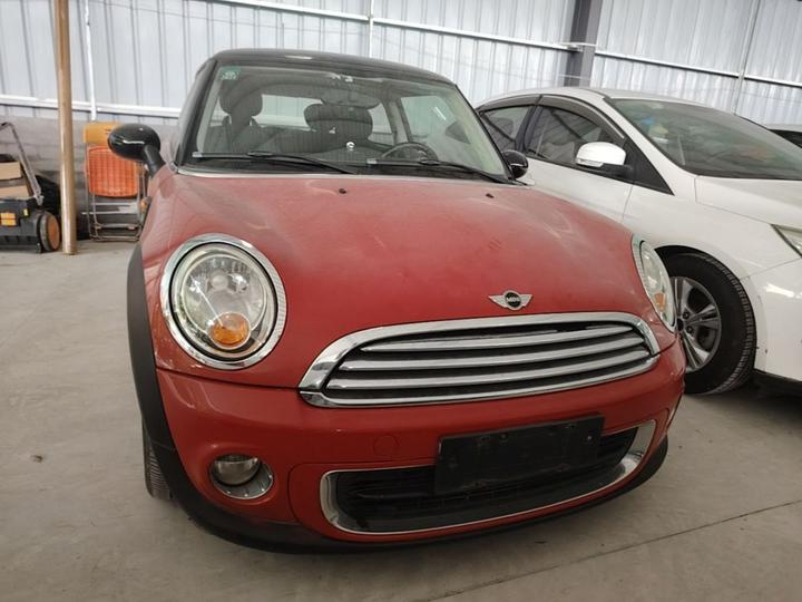 2011 1.6L ONE photo 2