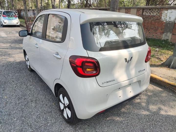 Hongguang MINIEV 2025 4th Gen 4-Door Advanced photo 4