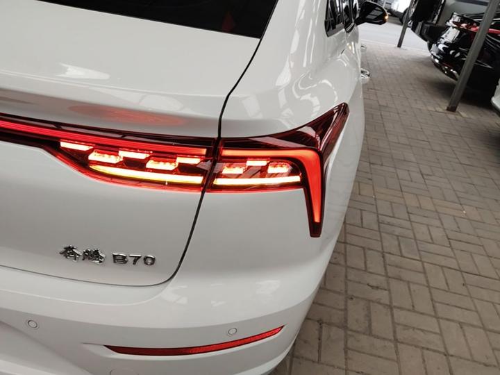 Bestune B70 2022 3rd Gen 1.5T AT Exclusive photo 7