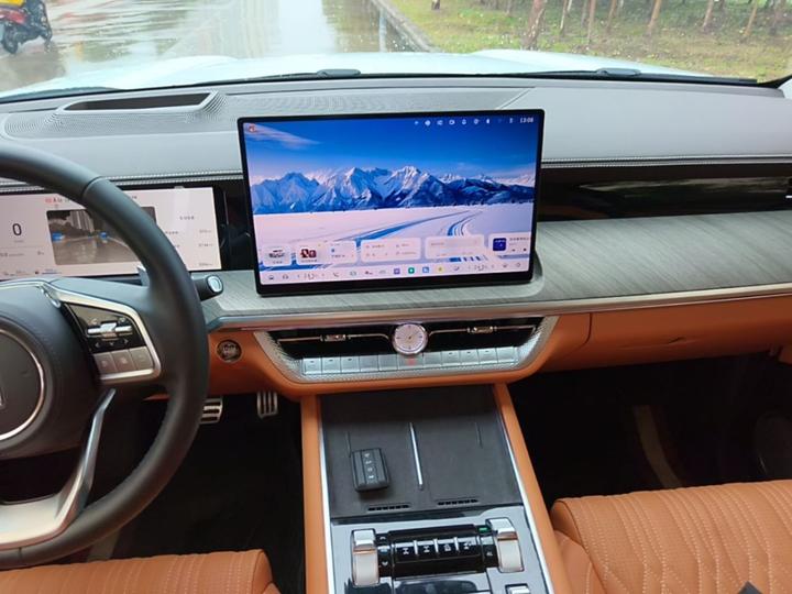500 EV 2026 Hi4-T Smart photo 8