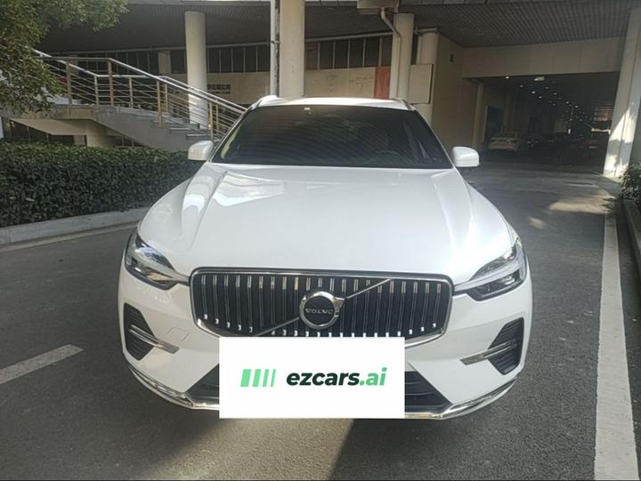 XC60 2024 B5 AWD Luxury photo 2